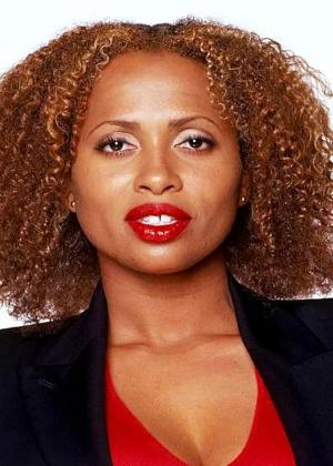 Lisa Nicole Carson